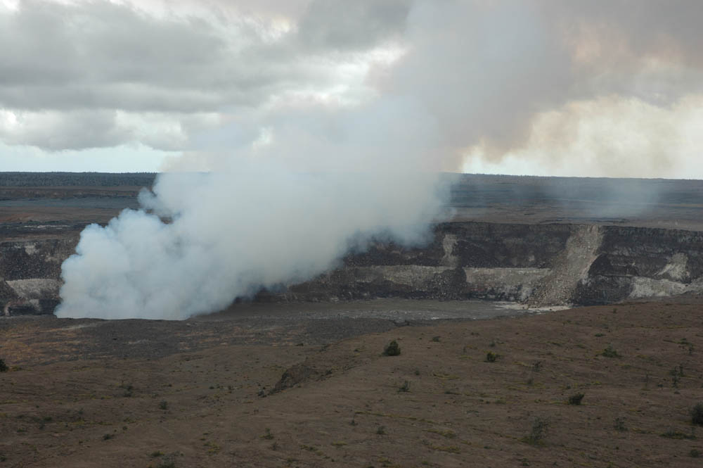 Halem'aum'au crater